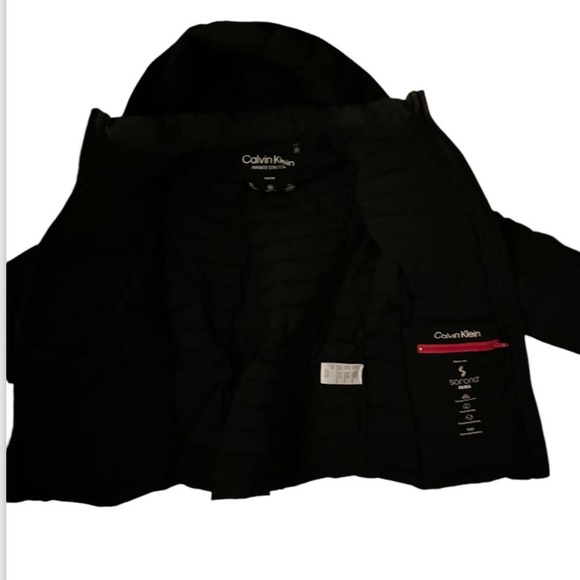 Women’s NWOT Calvin Klein Black Puffer Jacket - Picture 6 of 7